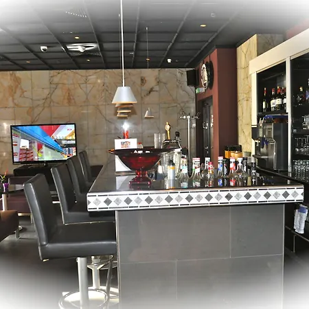 Savoy 4*
