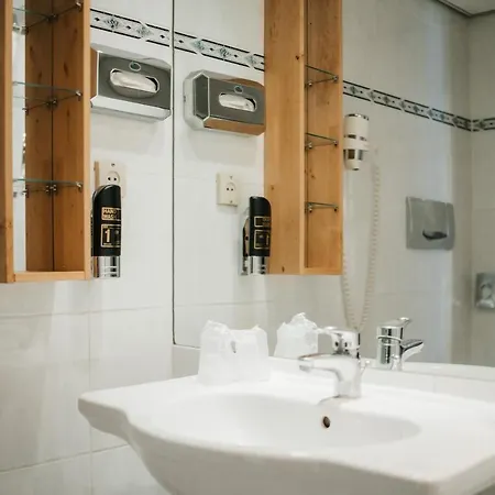 Hotel Savoy 4*